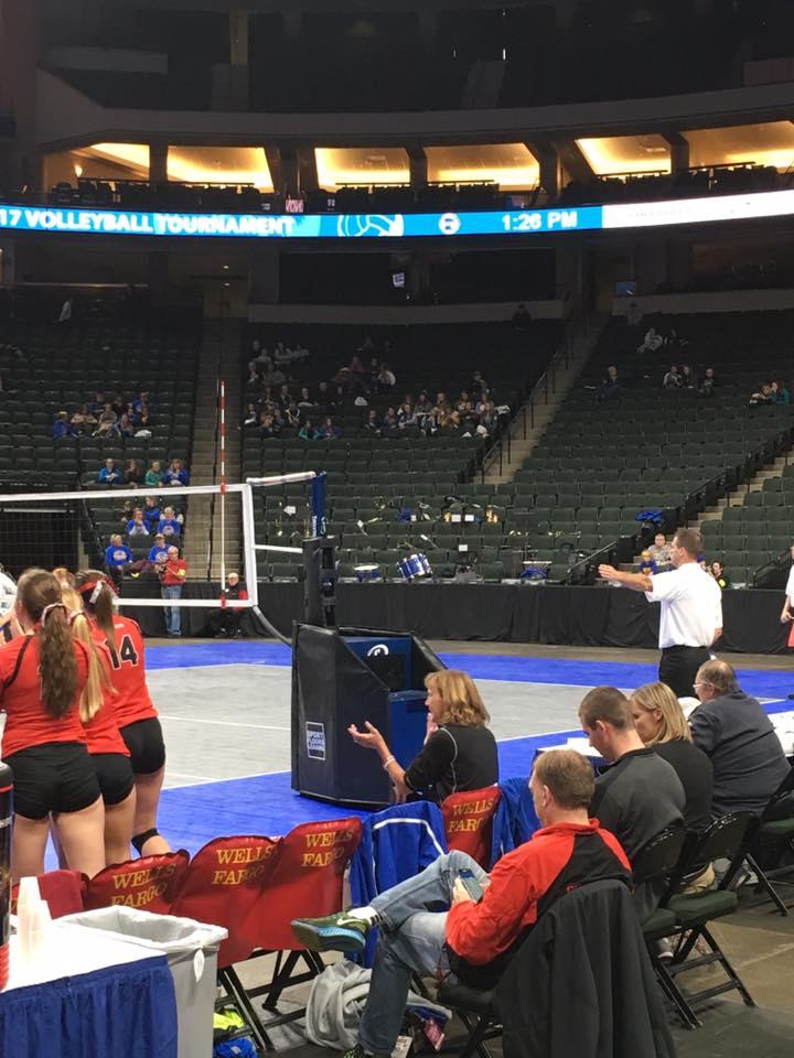 Volleyball officials photo 2